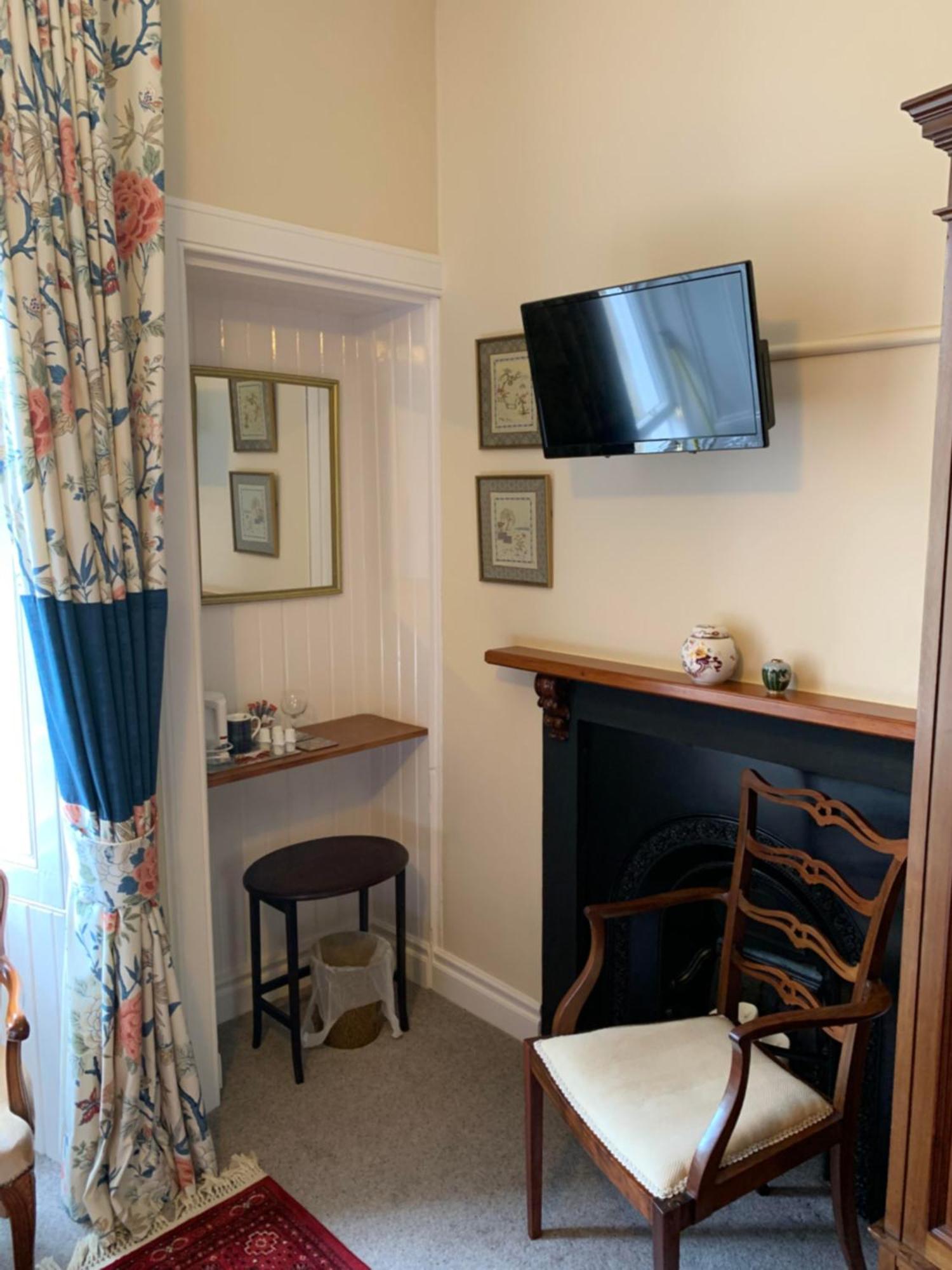 Leven House Bed And Breakfast Crieff Εξωτερικό φωτογραφία