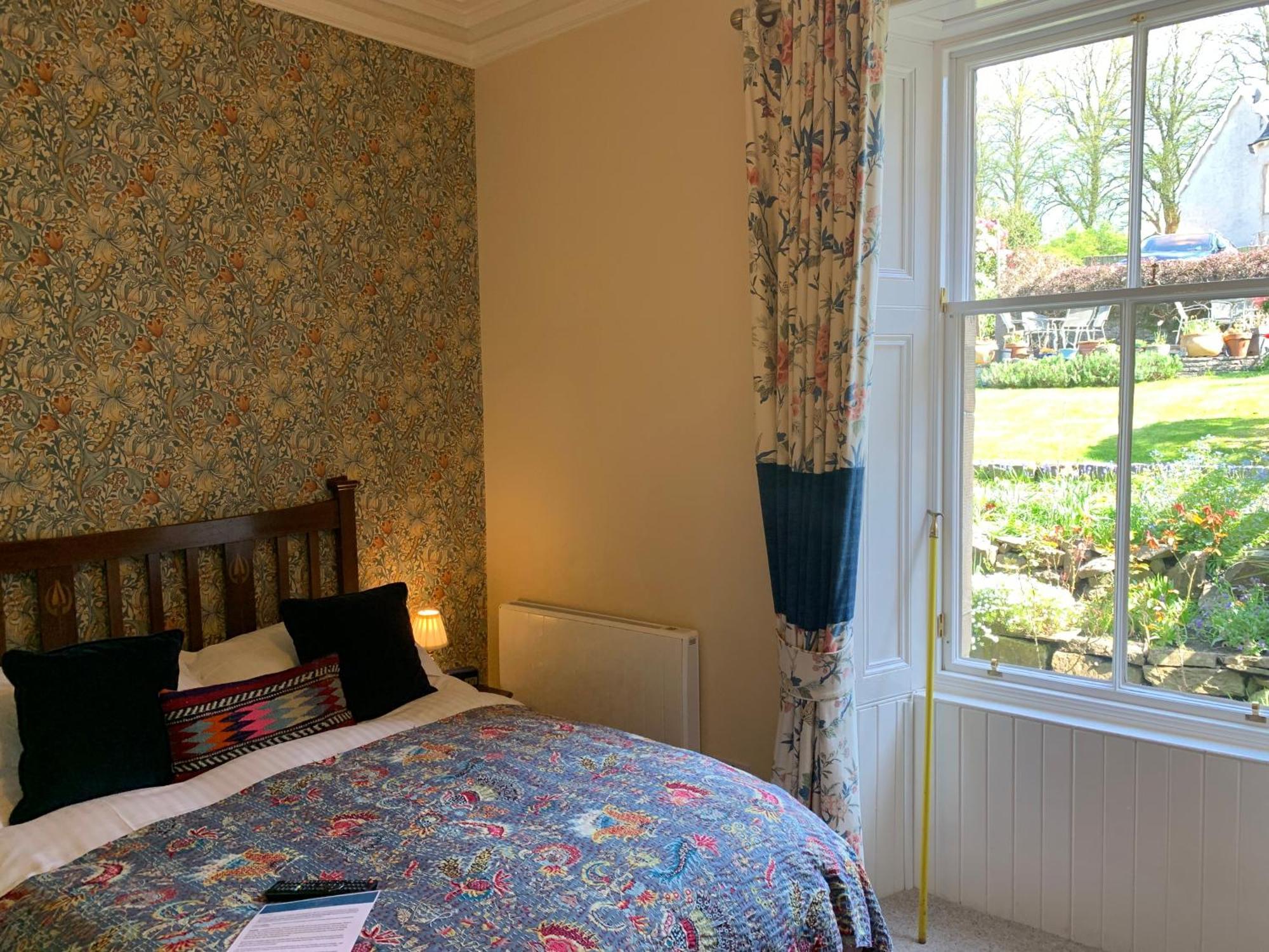 Leven House Bed And Breakfast Crieff Εξωτερικό φωτογραφία